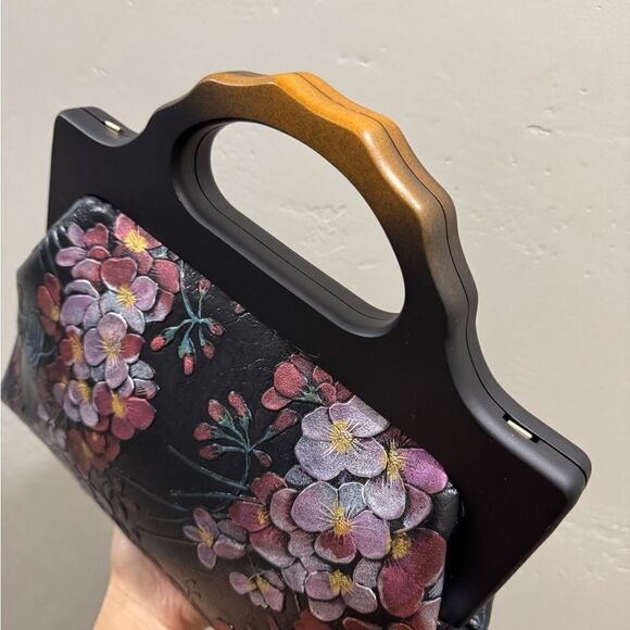 Handmade Cowhide Floral Embossed, Large Wooden Frame Bag & 2 Strap Styles - Picture 8 of 16